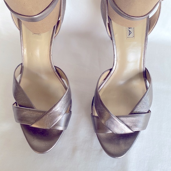 Beautiful Via Spiga Silver Leather Ankle Strap High Heels Sandals 9M “Vero Cuoio - Picture 7 of 12